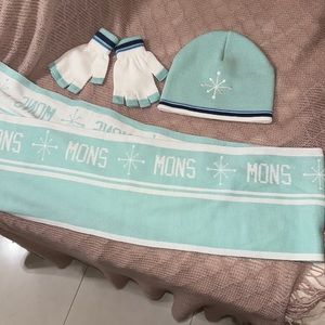 BRAND NEW Scarf, Hat and Glove Set
